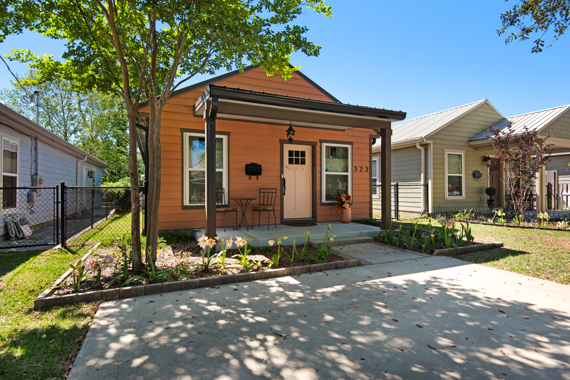 323 North Reus Street