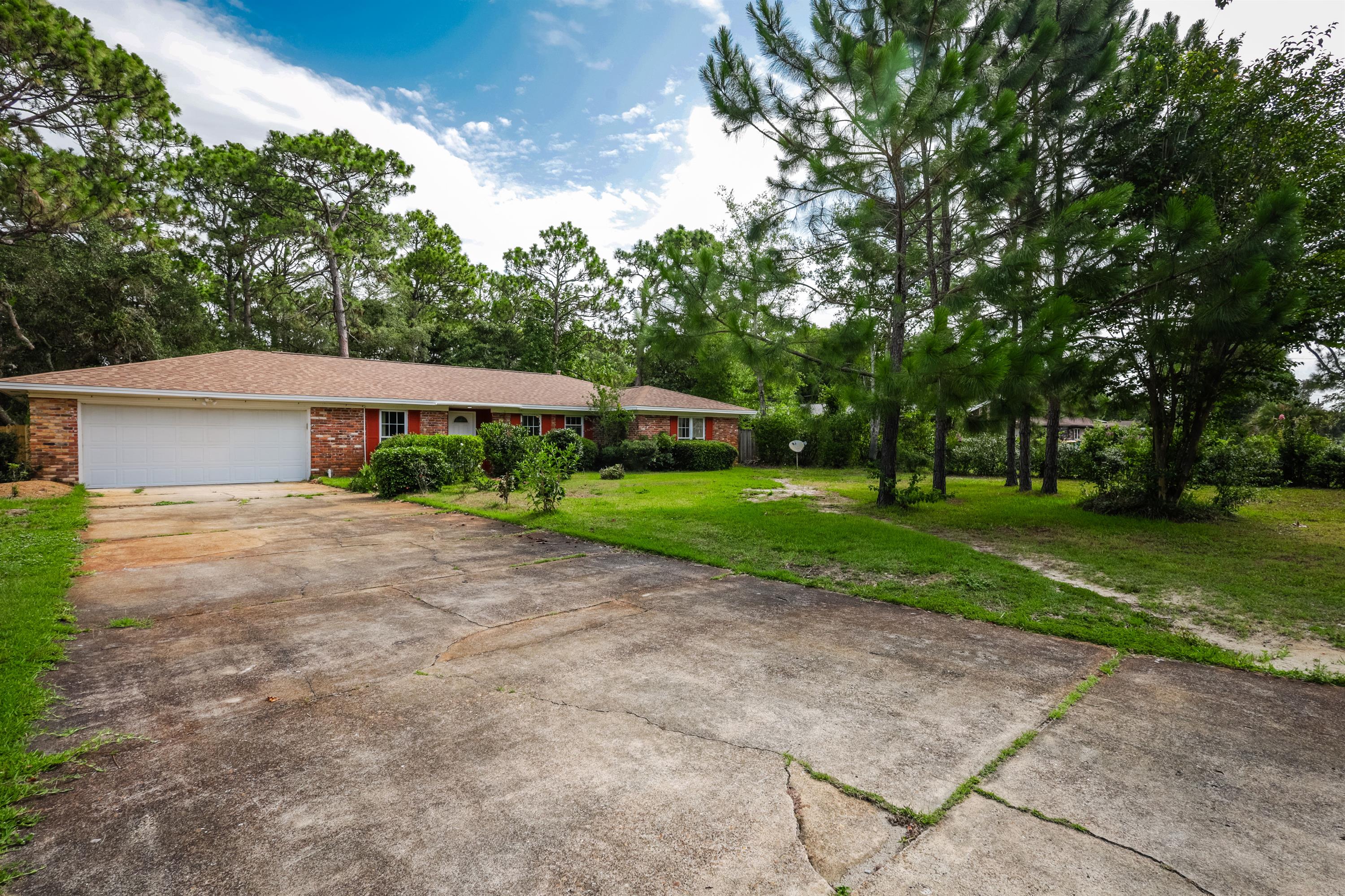 81 Country Club Road