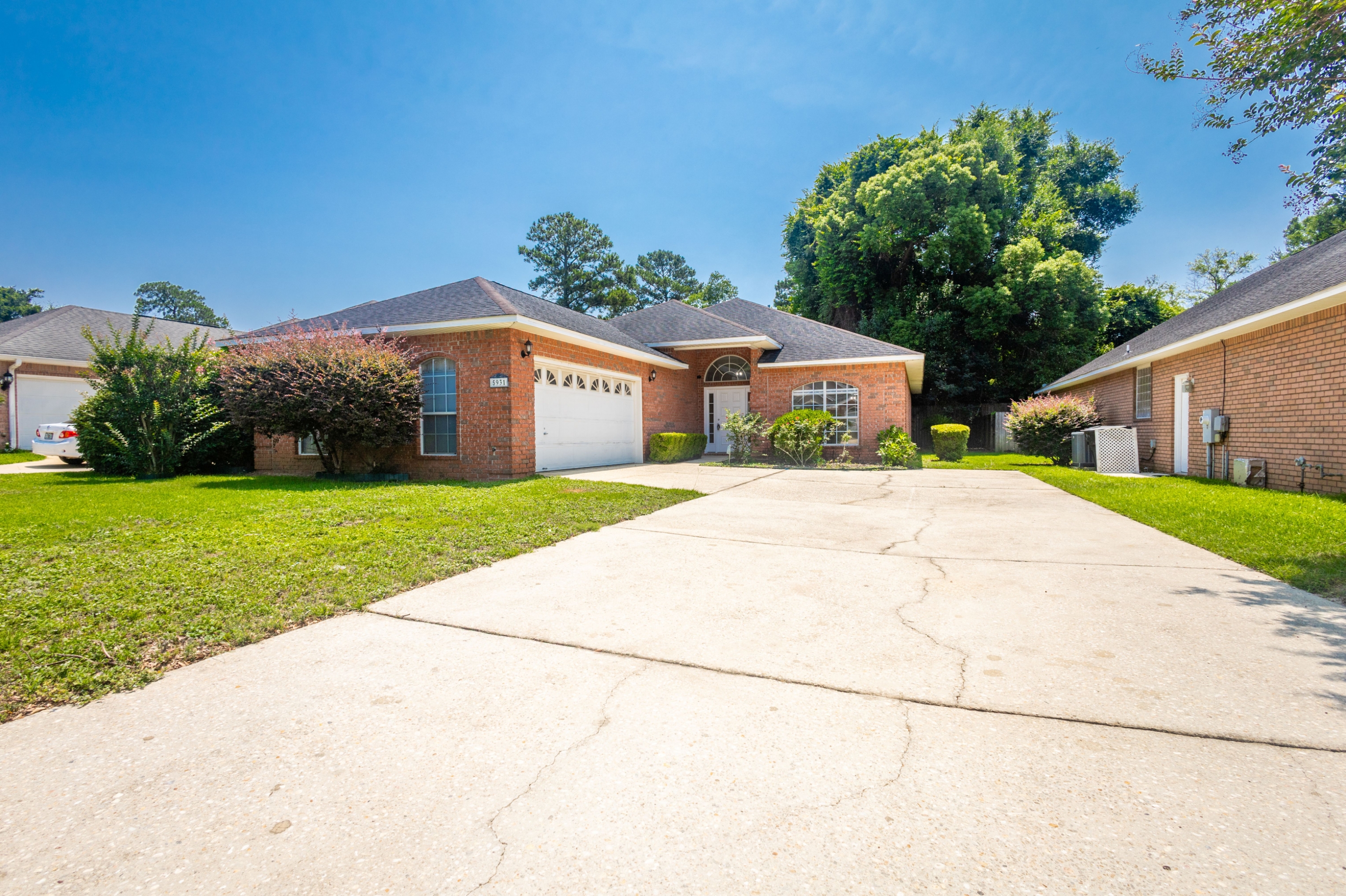 5931 Hermitage Drive