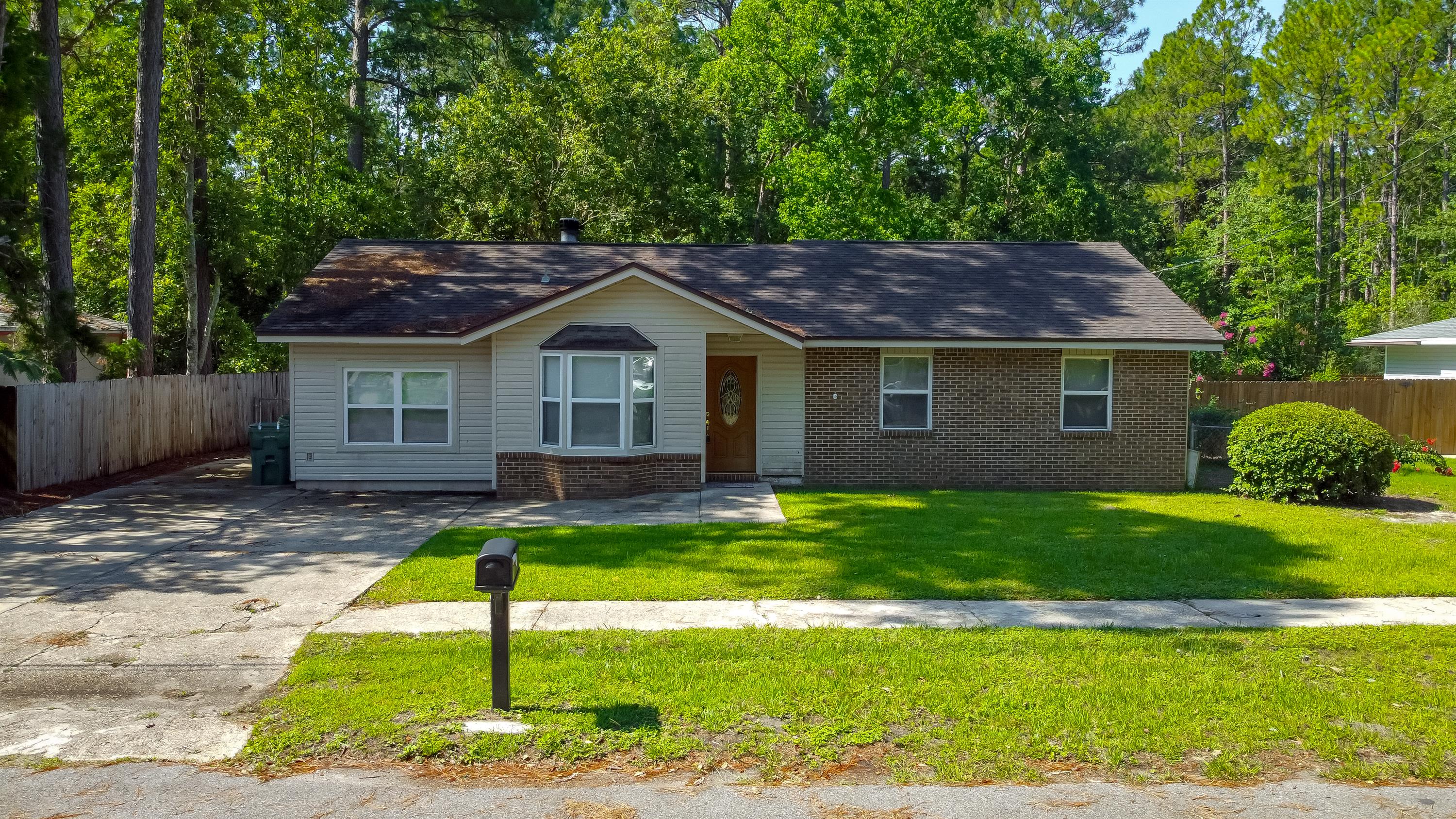 848 Meadow Lane